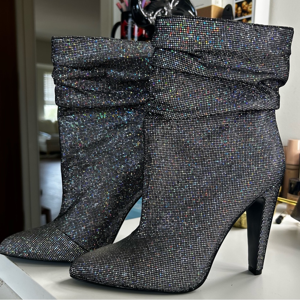 Steve Madden Calysta Slouch Rhinestone Bootie size 7